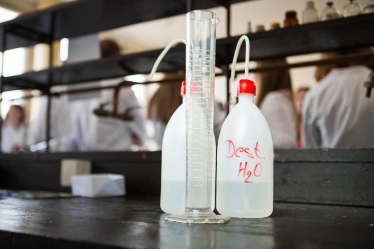 agua destilada equipamento de estetica